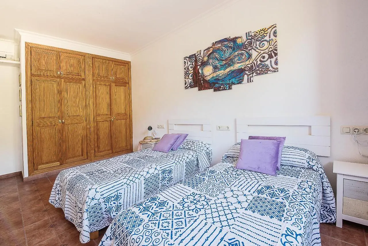 Bosch Villa Pollenca 0*,